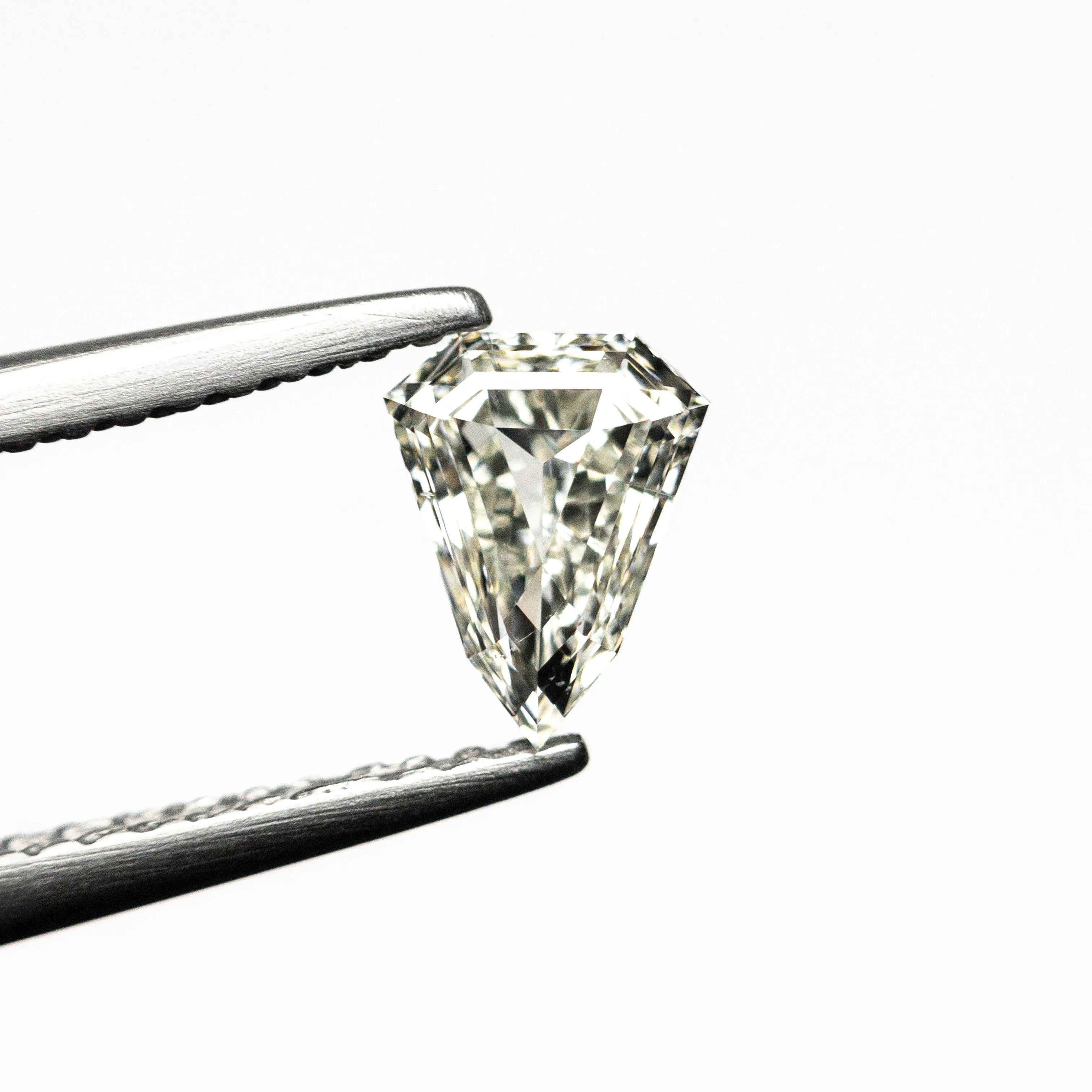 0.51ct 6.42x5.01x2.39mm SI2 K Shield Step Cut  21327-01