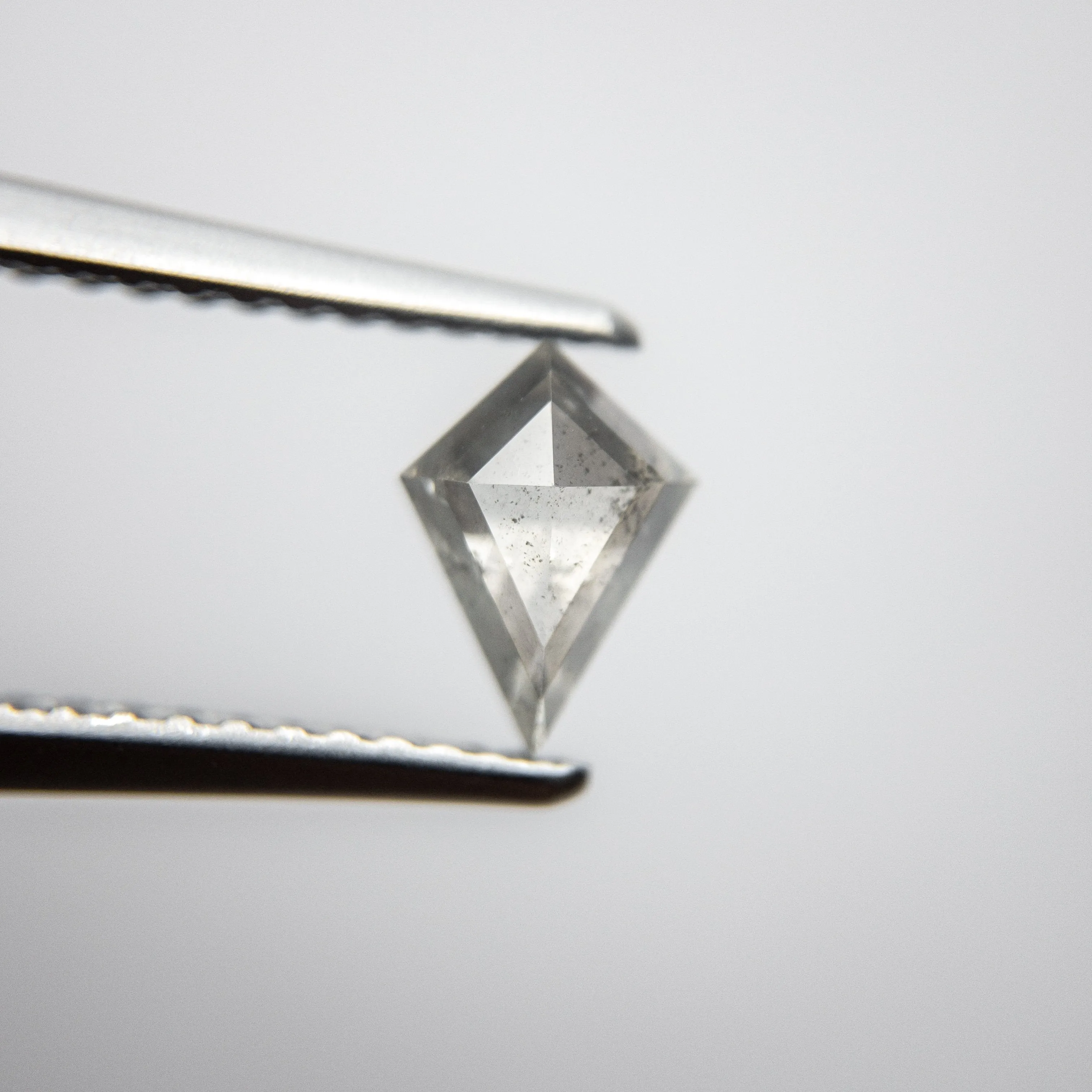 0.66ct 7.25x5.26x2.90mm Kite Rosecut 18127-04