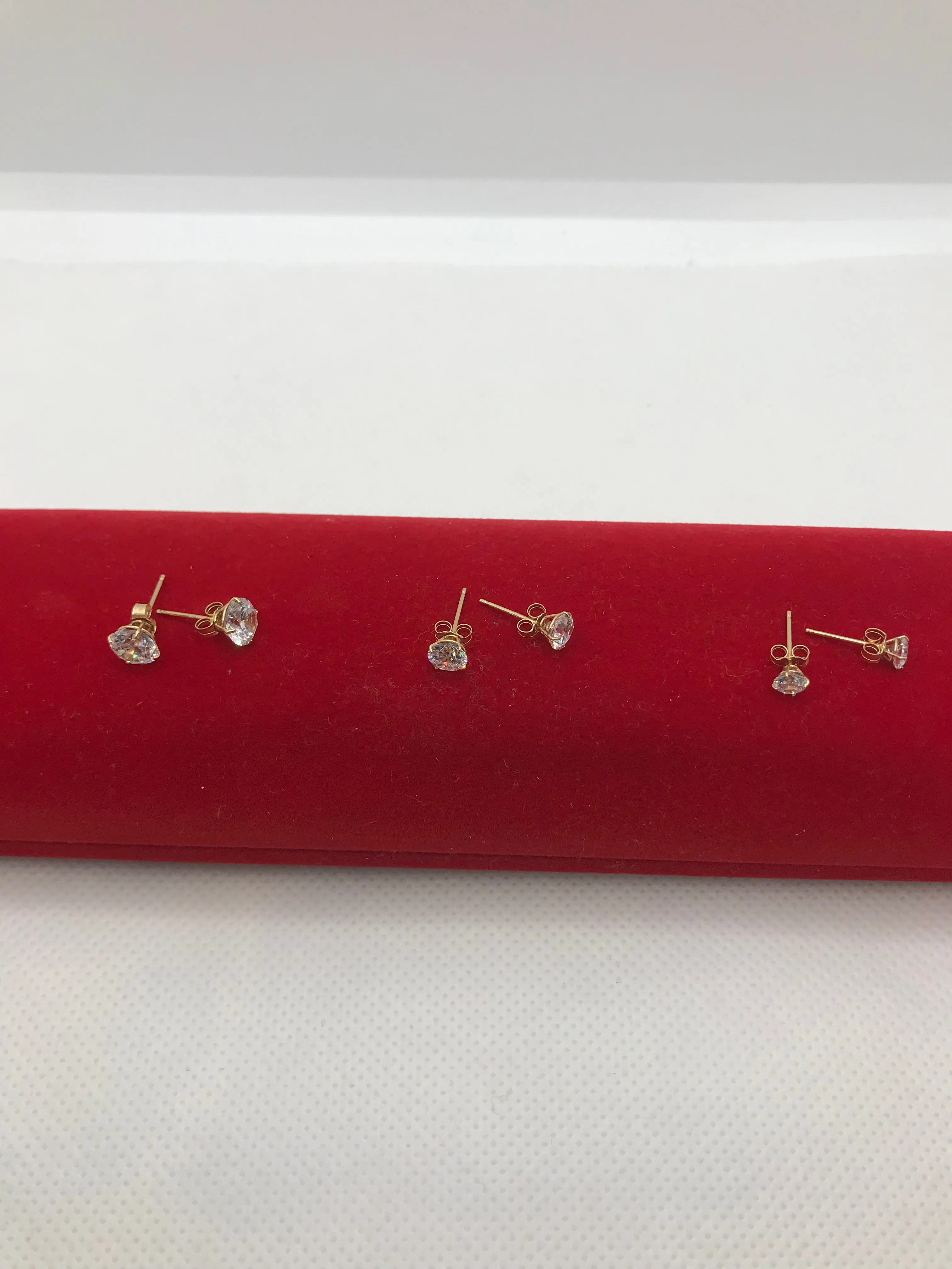 14kt CZ stone stud