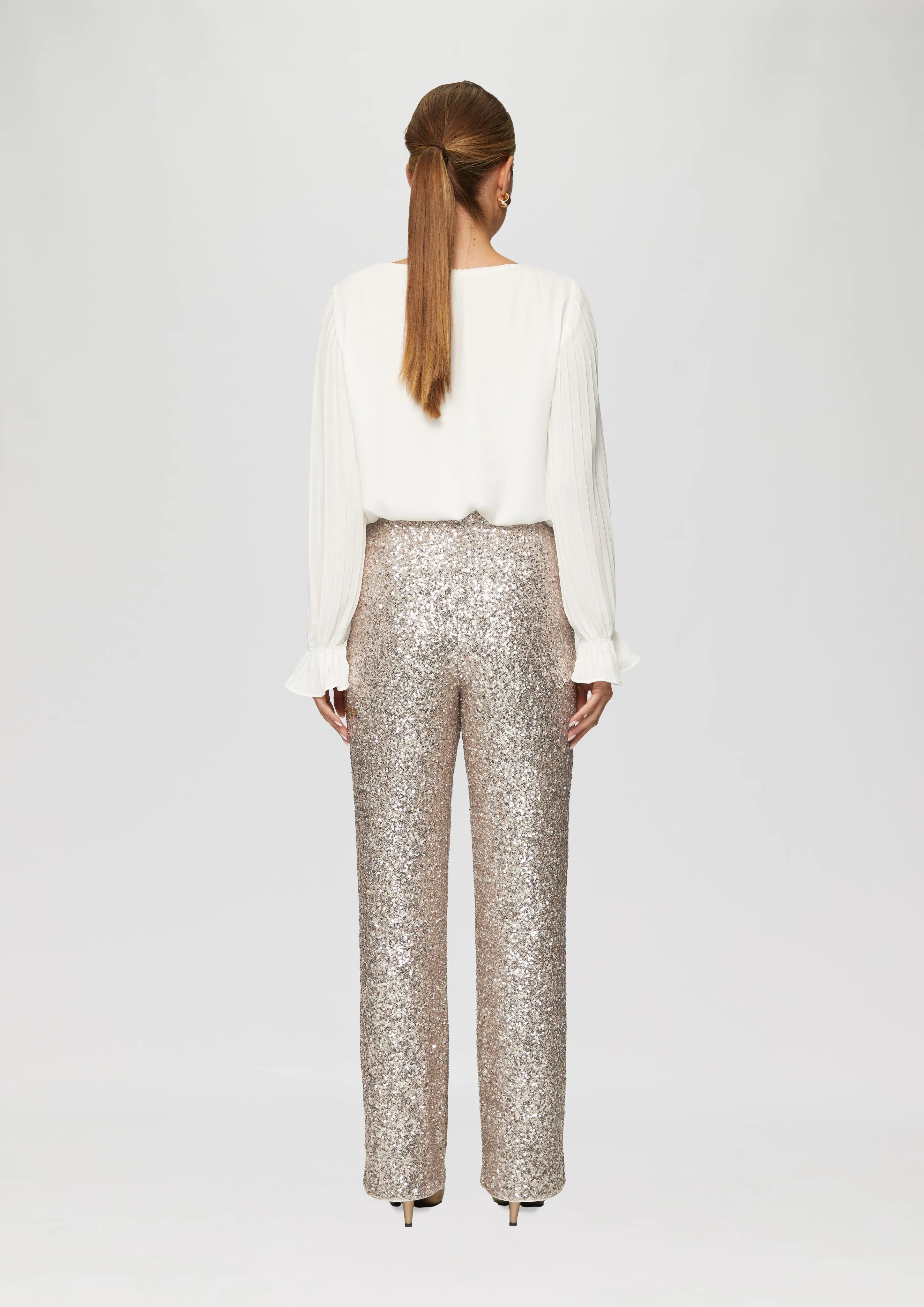 High-waisted trousers with a flared leg and sequins